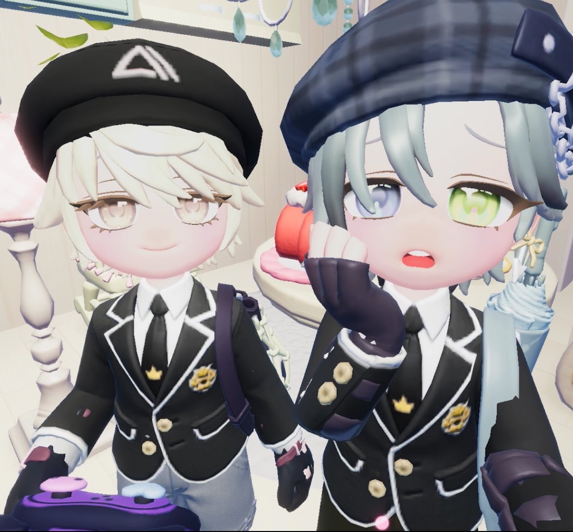 razuberimacaron's tweet photo. 不安顔似合いすぎる>◡<かわいい！
コントローラーだけ持ち歩いてても意味ないんとちゃうかな https://t.co/SQ3d6iGWiQ