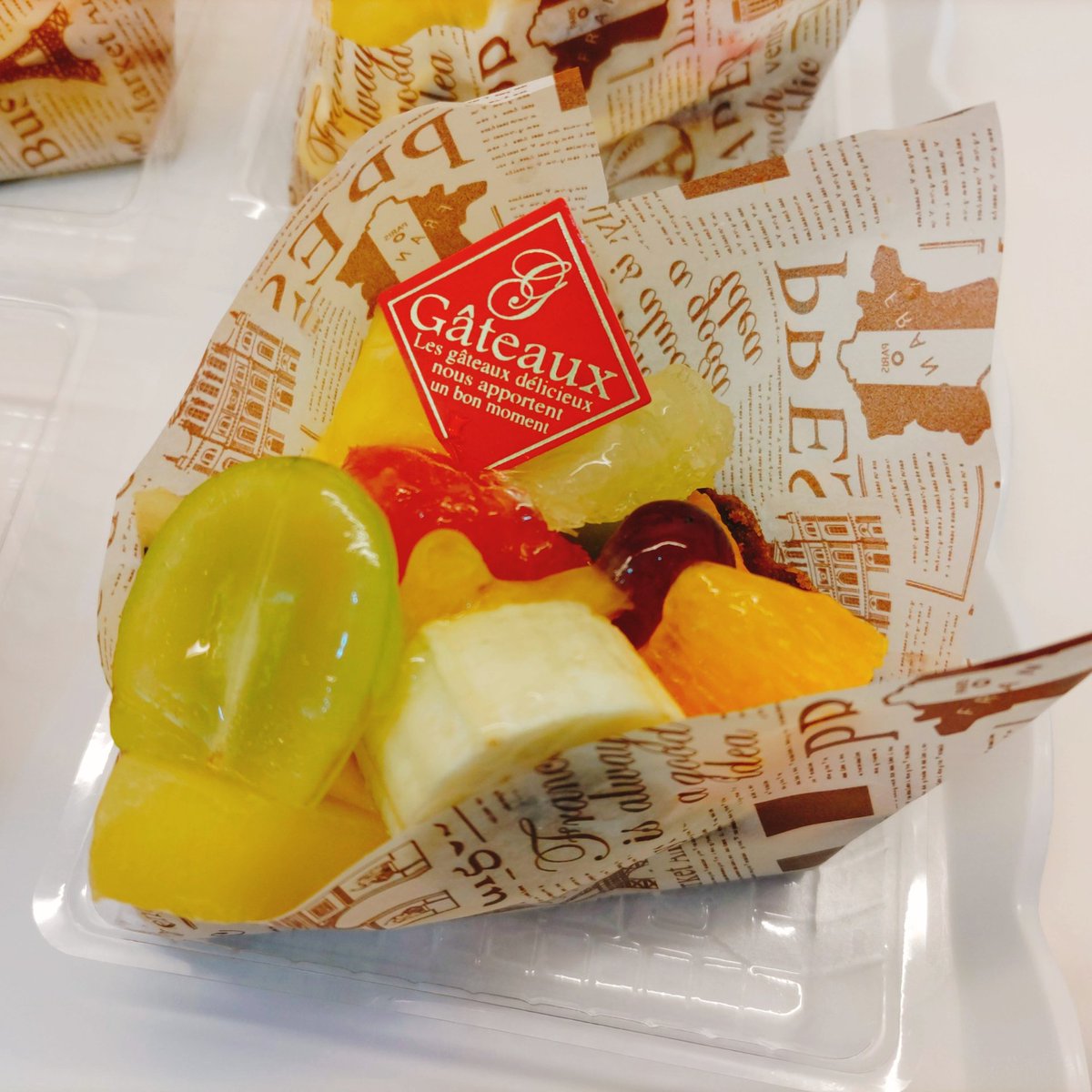 MillefleursChan's tweet photo. 🇨🇵まだあります情報🇨🇵
本日ゆったり🈺業中😊💕

生ケーキ追加で
お作りしております
ぜひお立ち寄りくださいませ

🍰シャインマスカットタルト
　フルーツタルト
　フルーツショート
　ョコマーブルシフォン
　抹茶ロール

🍪はちみつバニラ
　塩キャラメルシフォン https://t.co/1QY5QaLJk7