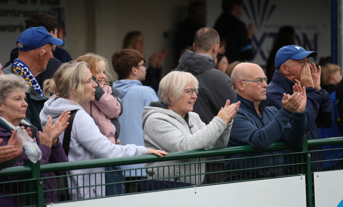 devarick's tweet photo. Defeat in Derbyshire. Mistakes at the back proved costly. 💙🦭💙
@Buxton_FC 3 1 @ChesterFC 
gallery 👇
https://t.co/14i712G53e https://t.co/tvGBaeBACe