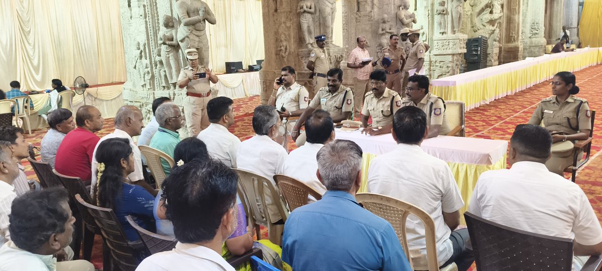 AshokkumarTNBJP's tweet photo. मदुरै के प्रसिद्ध मीनाक्षी अम्मान मंदिर में वर्तमान में 17 साल बाद होने वाले ऐतिहासिक और भव्य महा कुंभाभिषेकम (Kumbabhishekam) की तैयारियां अंतिम चरण में हैं, जो आगामी 17 सितंबर 2026 को संपन्न होगा आज मीनाक्षी अम्मन मंदिर के संबंध में बैठक मदुरै  पुलिस श्री ए.जी. इनिगो दिव्यन https://t.co/YGFkx5iV1I