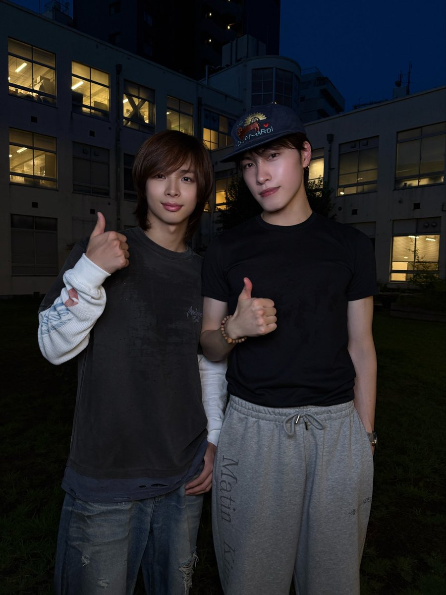 TR__official__'s tweet photo. 撮影のオフショットを公開📷

#OCTPATH #太田駿静 さん #西島蓮汰 さん
@OCTPATHofficial
ありがとうございました✨️✨️

Live W 「RESONANCE」～OCTPATH×TAGRIGHT～
10/11(日)LINE CUBE SHIBUYAにて開催！

詳細は公式サイトをチェック
https://t.co/c1QqIyyXZb

#TAGRIGHT https://t.co/rhTxawUHov