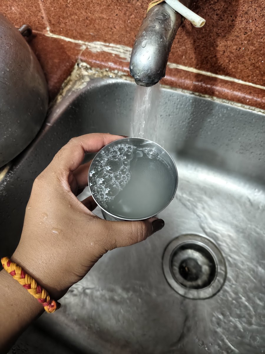 Kiran_letlive's tweet photo. @DelhiJalBoard @PMOIndia @narendramodi @AmitShah @CMODelhi @p_sahibsingh This picture is taken on 13 Sept 2026 at 1:25pm...area West Vinod Nagar, east delhi, 110092. This water is not only dirty but smells so bad one can't even explain https://t.co/ryKaeYU4Q7