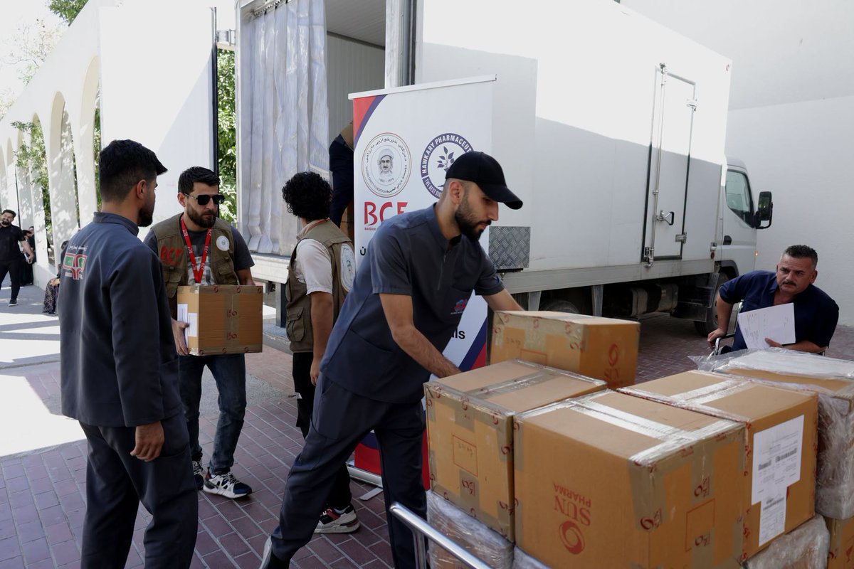 BarzaniCF's tweet photo. Barzani Charity Foundation Provides 150 Cartons of Medicines to Rizgari Teaching Hospital

Barzani Charity Foundation, in cooperation with HAWKARY Pharmaceuticals, provided 150 cartons of medicines, valued at 135 million IQD, to Rizgari Teaching Hospital in Erbil.
The Foundation’s Health Unit delivered the medicines to the hospital as part of its Local and International Medical Assistance Project, which aims to support healthcare institutions and help meet patients’ medical needs.
In response to the assistance, Dr. Ibrahim Khalil, Head of the Pharmacy Department at Rizgari Teaching Hospital, expressed his gratitude to the Barzani Charity Foundation and HAWKARY Pharmaceuticals, praising their valuable support. He emphasized that providing medicines to hospitals significantly facilitates the treatment of patients and helps healthcare institutions meet their medical needs.