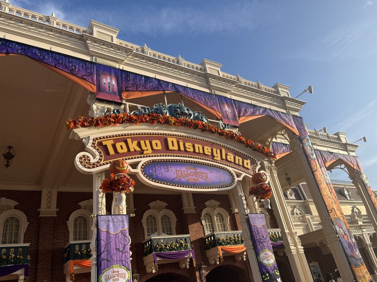 xr_sys's tweet photo. 夏のやり残しをしにきたはずが、すっかりハロウィンになっておりまして。 https://t.co/5ODNFtBktw
