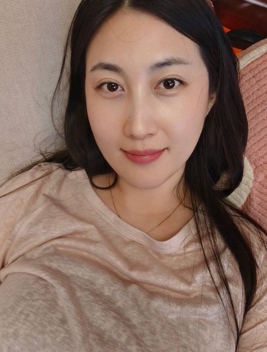 bhooth9i's tweet photo. 可以约，但能有点素质吗？能不能不要上来发一个jb照，还有垢.....被恶心到了 https://t.co/CF9P74fIWC