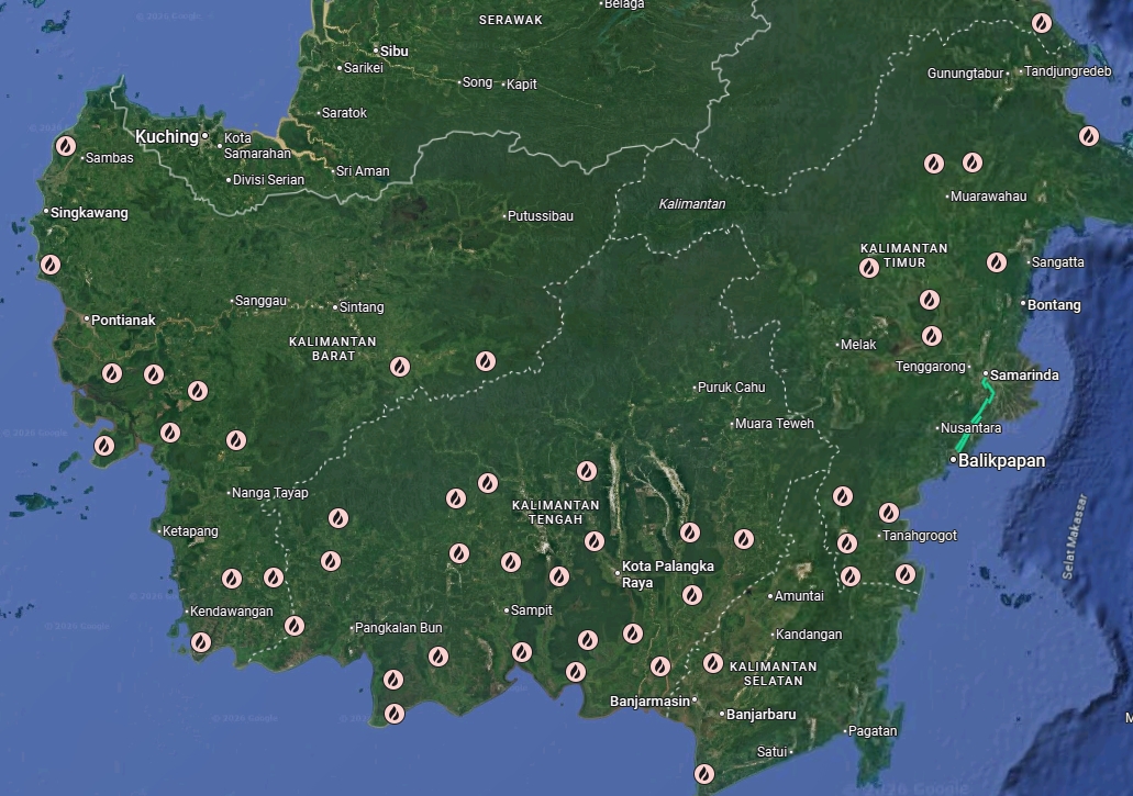 RubberAndriana's tweet photo. @twoyulll sepertinya bukan hanya di kalimantan saja , di cek di google map hampir seluruh indonesia ya, kecuali negara tetangga hutannya aman aman saja https://t.co/MX8MF2lnss