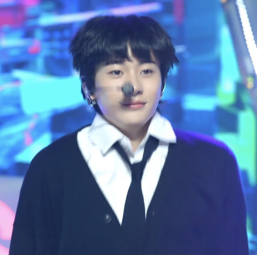 ddoyazip's tweet photo. 하 그리구 오늘 찬영이 이 옷 입음ㅠㅜㅜㅠㅜㅠㅠㅠ https://t.co/mweyeYpq7E