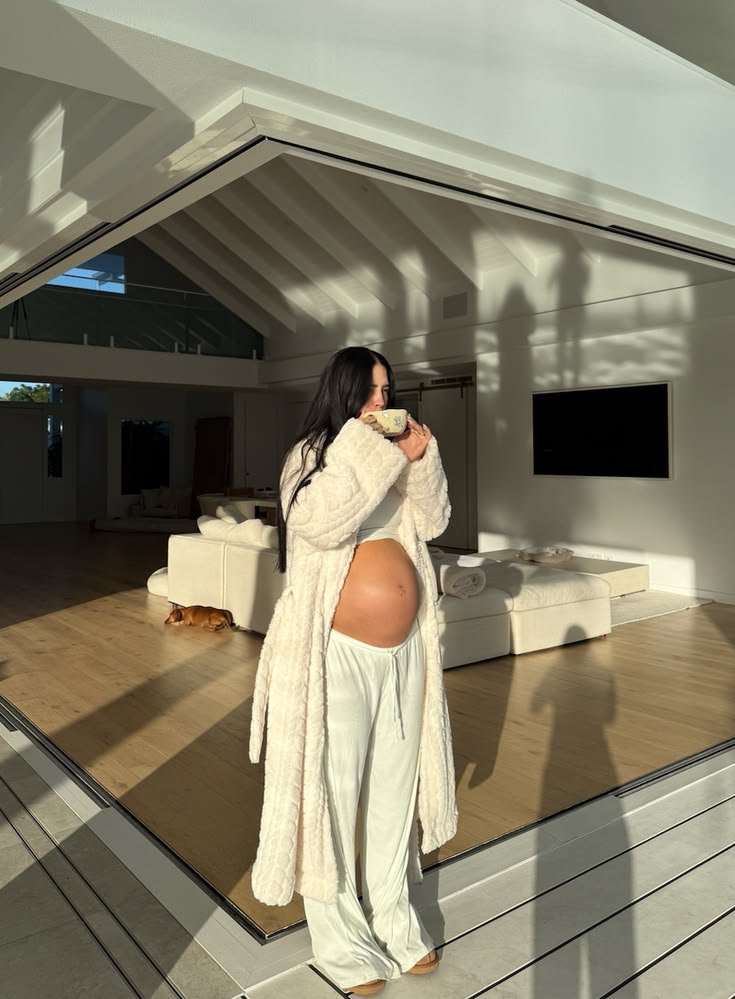 _missbanter's tweet photo. manifesting a healthy pregnancy and a beautiful healthy baby in 2026 / 2027 https://t.co/wxymmsGZ7Y