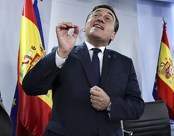GuillermoRocaf1's tweet photo. BRUTAL: DESVELADO EL PLAN DEL PUCHERAZO de los VOTOS FAKE  de la Memoria Democrática ⚠️🎯👇

@jmalbares conocía con ANTELACIÓN a su aprobación la INSTRUCCIÓN del PUCHERAZO de las NACIONALIZACIONES masivas fraudulentas suscrita por Sofía Puente @aifosan 😱

Así consta en una nota que envió a los CONSULADOS el 6 de Octubre de 2022 👇

Van a ir todos PA'LANTE 🧐

https://t.co/gmTnNi6b6c