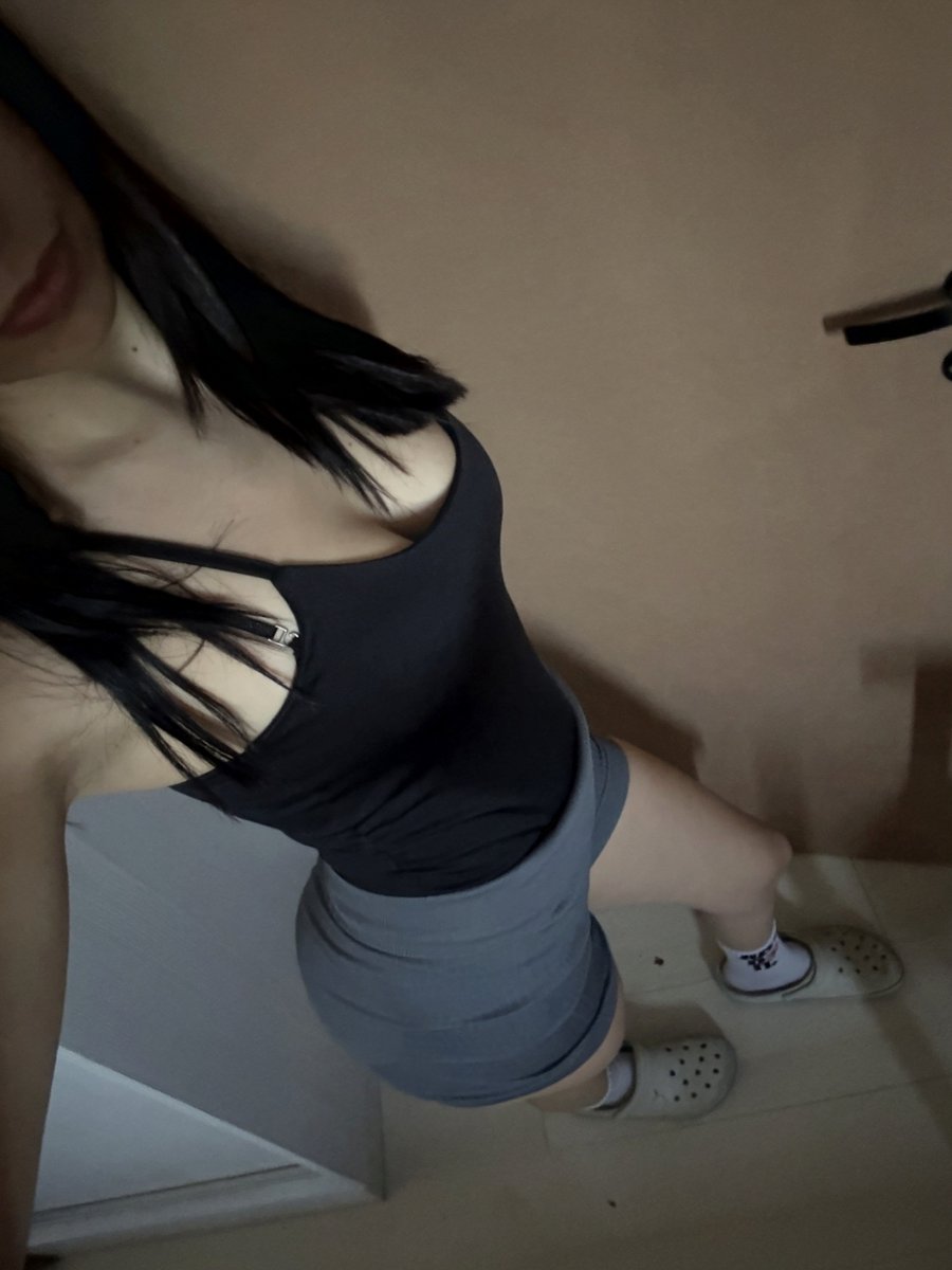 princessfrostt3's tweet photo. wishing for a beautiful surprise to come your way today ✨☁️ https://t.co/ZmqBf286yS