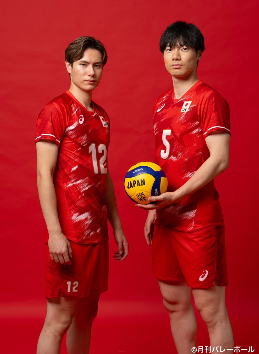 getsu_vb's tweet photo. 買取大吉 アジア男子バレーボール選手権大会 福岡2026の決勝が9月13日（日）に行われ、日本（FIVBランキング6位）はイラン（FIVBランキング18位）と対戦します🏆

大一番を前に、
今シーズン月刊バレーボールで
実施してきた対談もあらためて
チェックしてください👀
https://t.co/v8TzfFpjgK

石川祐希×山本智大　9月号
大塚達宣×髙橋 藍      8月号
宮浦健人×西田有志　7月号

写真／中川和泉（@izm_naka）

#月刊バレーボール #バレーボール #バレーボール男子日本代表