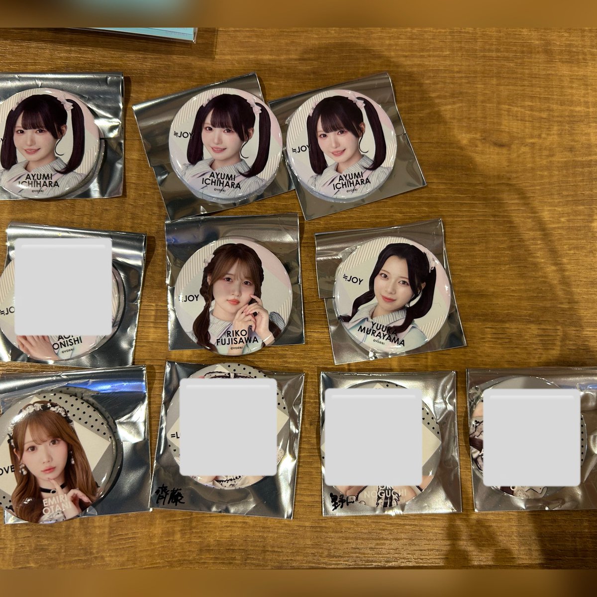 mmaikaa121's tweet photo. イコラブ　ニアジョイ　
イコノイジョイ　トレ　交換　缶バッジ

【求】同種異種逢田
【譲】写真の缶バッジ

本日幕張にて交換希望 https://t.co/cx01c6hDQ6