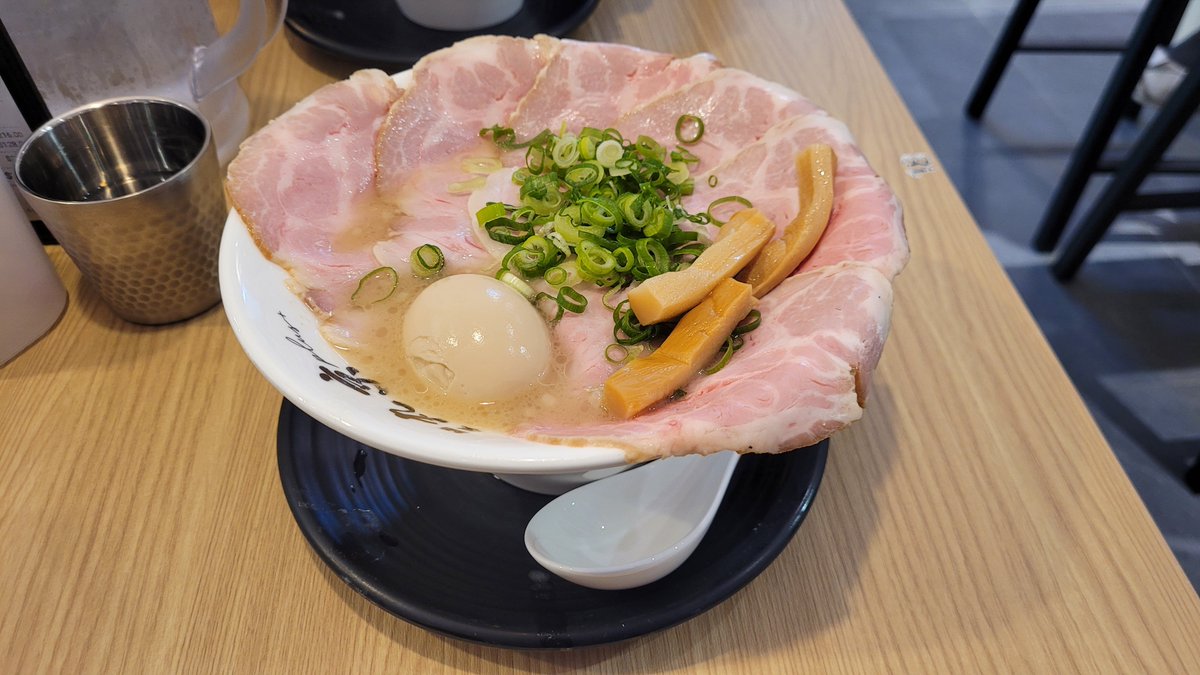 twiggiechan's tweet photo. 今日のラーメン https://t.co/Mr7UQTKOre