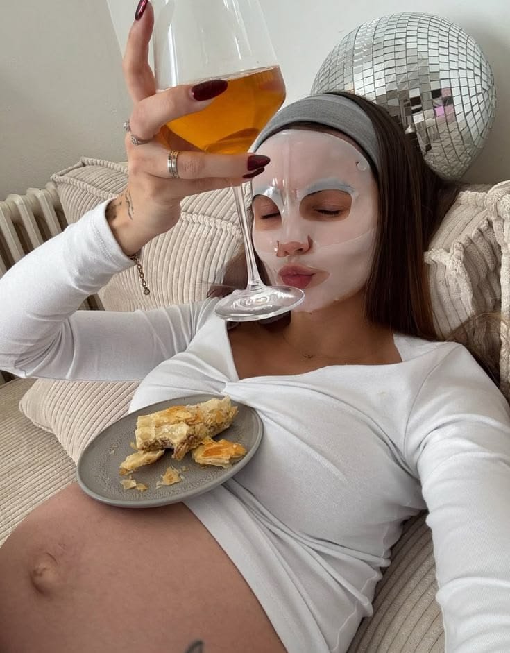 _missbanter's tweet photo. manifesting a healthy pregnancy and a beautiful healthy baby in 2026 / 2027 https://t.co/wxymmsGZ7Y