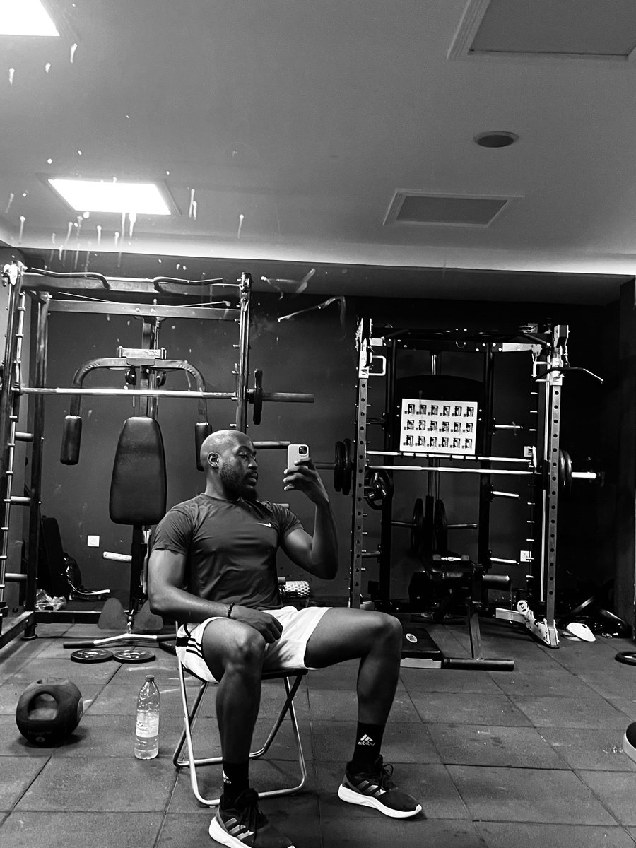 Yannickdepadour's tweet photo. Le plus dur, c’est de rester discipliné… et d’avoir un bon gymbro 😂💪🏾🪖

#GymDouala #GymDiscipline #1PercentBetterEveryDay https://t.co/cSaztHfqqA