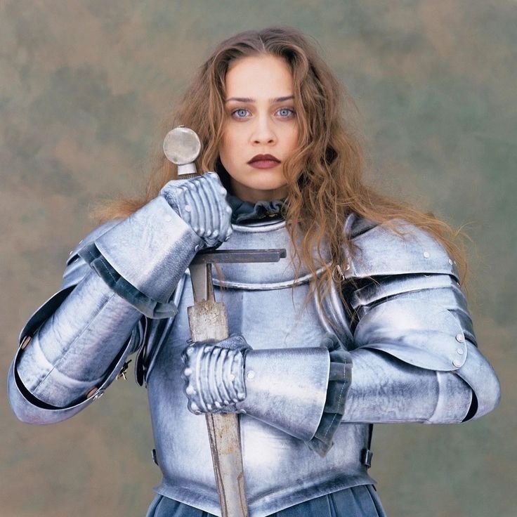 thejunebugfreak's tweet photo. Happy 49th birthday to Fiona Apple. One of the most insanely gifted songwriters and musicians of all time whose poignant artistry has impacted so many of us. I adore her immensely. https://t.co/e2c4EK8FnW