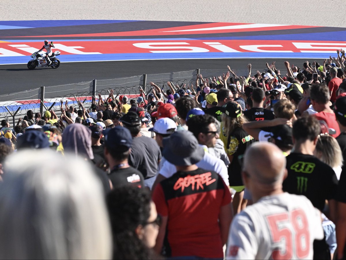 GresiniRacing's tweet photo. Good morning Misano ❤️ #Gresini30Seasons #Sic58 https://t.co/84zmo25d28