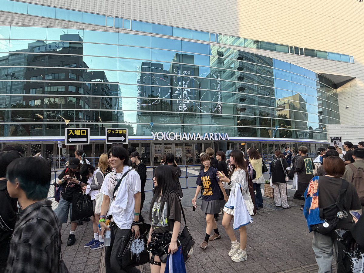 intp4747's tweet photo. 横アリchevonきたよ。あがるよ。 https://t.co/jMVNOd78BI