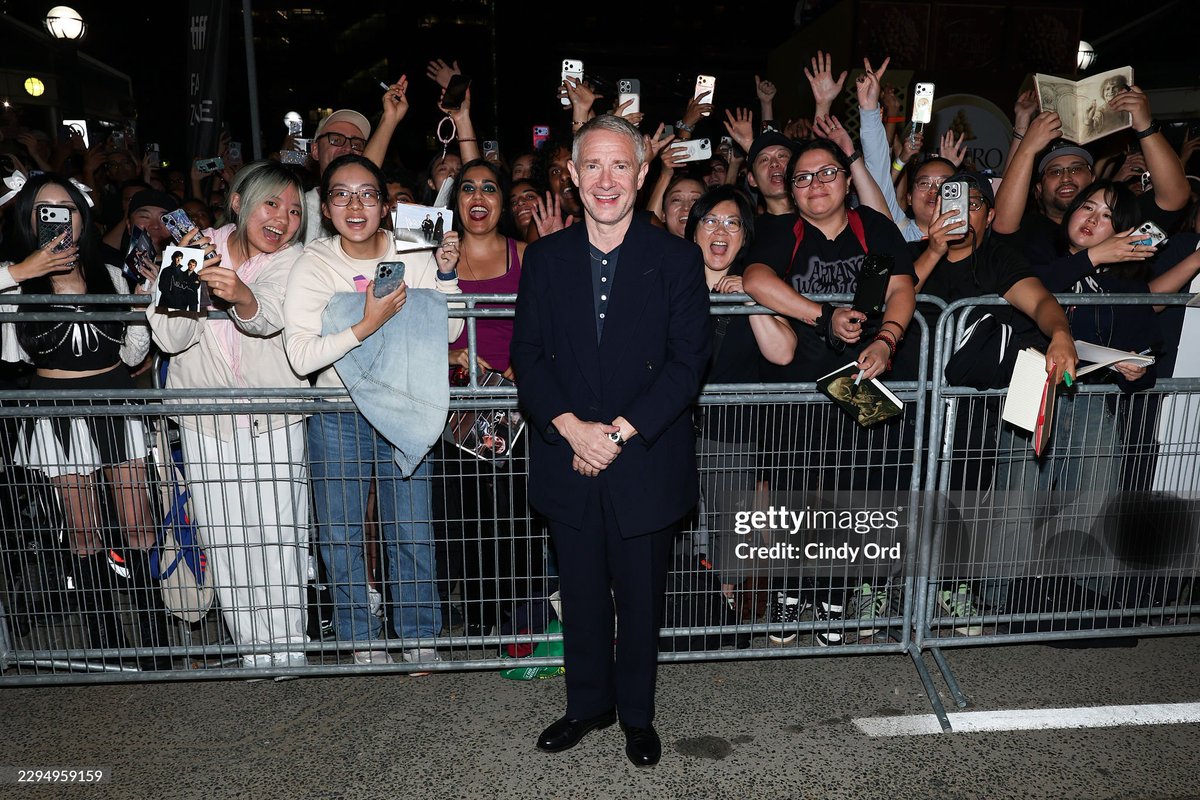 ghapharms's tweet photo. MARTIN FREEMAN SIGNED JOHNLOCK PHOTOS IN THE BIG 2026?????
WE ARE SO BACKKKKKK https://t.co/BDA14Exe5R