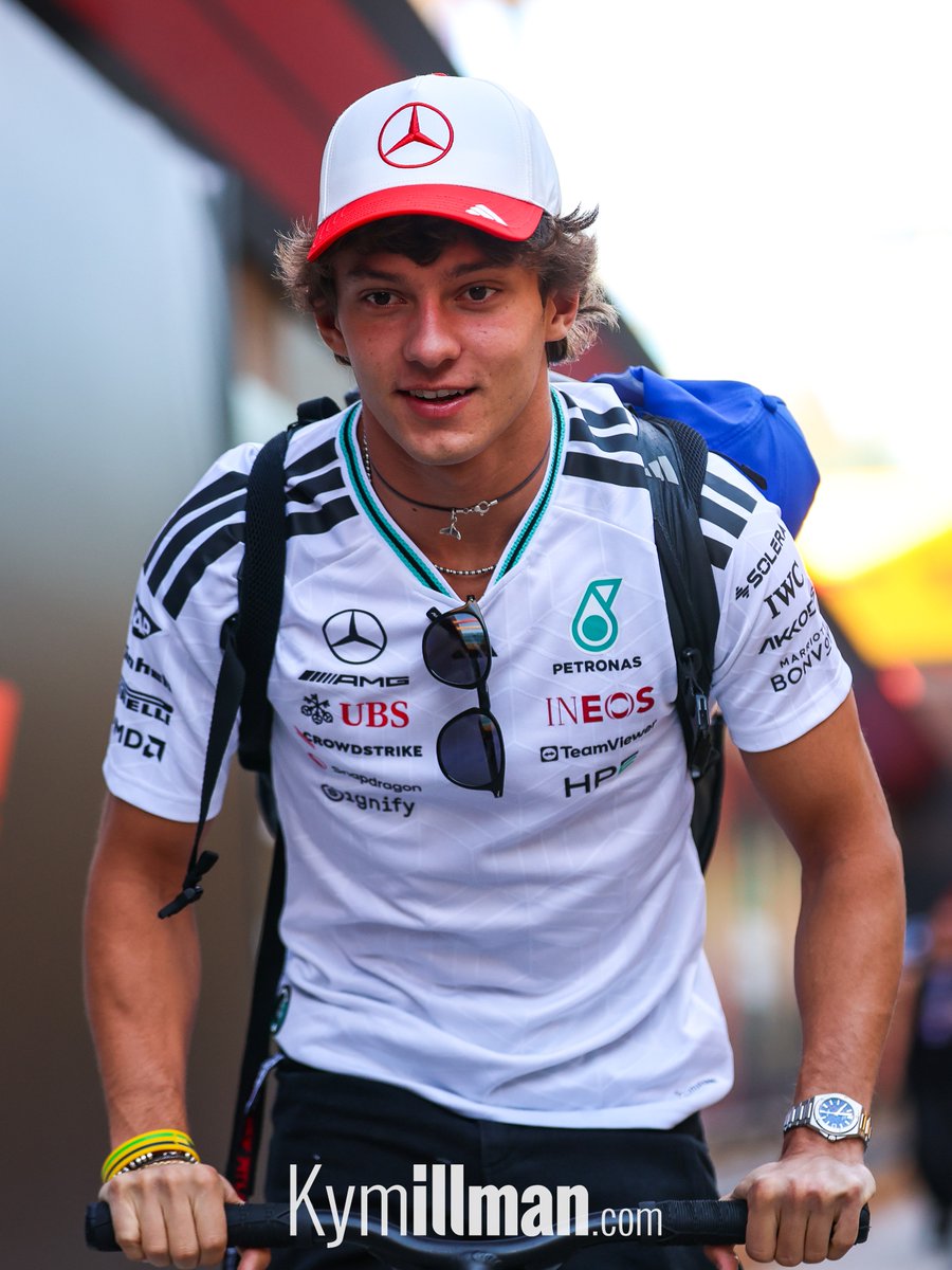 KymIllman's tweet photo. KIMI GOES FOR THE GAP

Shooting low, two of us photographers were just an arm’s width apart when Kimi, on his scooter, decided to split the difference between us. With the same precision he shows on track, the young Italian threaded his way through the gap with a perfectly judged manoeuvre.

#f1news #f1content #spanishgp