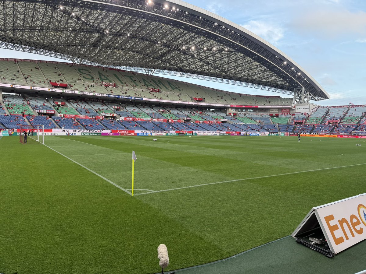 dudunderway's tweet photo. 花火大会でシート下にあった芝生もちゃんと復活してますね。
#urawareds #埼スタ https://t.co/FLutgmAyJ3