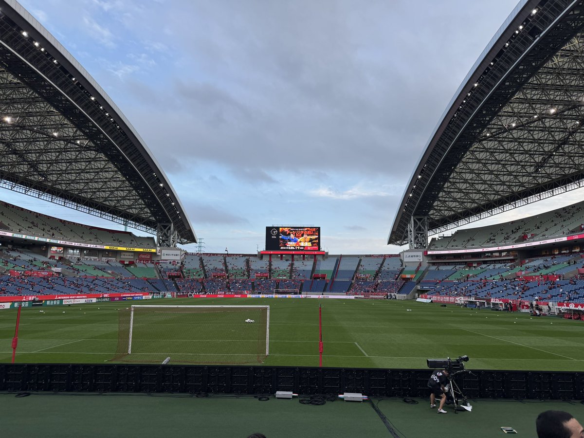 mino_10109's tweet photo. 今日はここから
浦和vs岡山 https://t.co/Aozh3V7HgH