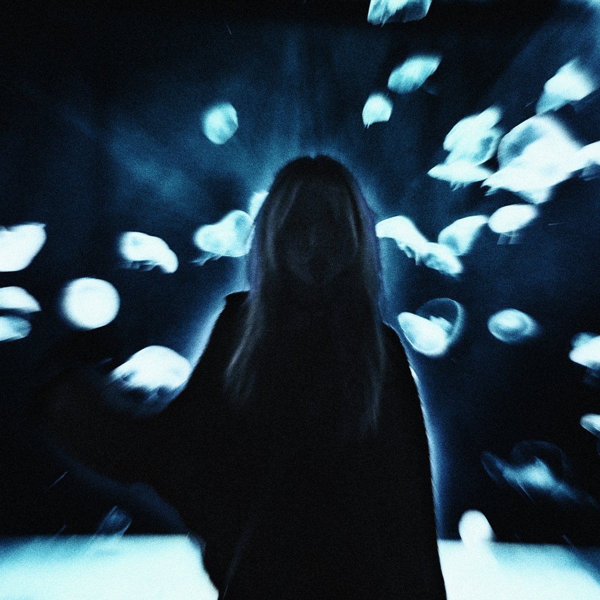 redmoths_'s tweet photo. Abyss | out now

1. 灰庭
2. Locked Static
3. Turmoil
4. Suffer
5. 床 ft. ReaS Weet
6. Listless
7. The Darkest Nil
8. Amnesia
9. january 3rd…
10. Tracing Veins
11. 新春
12. Higanbana

cover : @lien2sj @xsansautomnex
rec | mix | master : @redmoths

#visualkei #release #abyss https://t.co/JRPn4agFnO