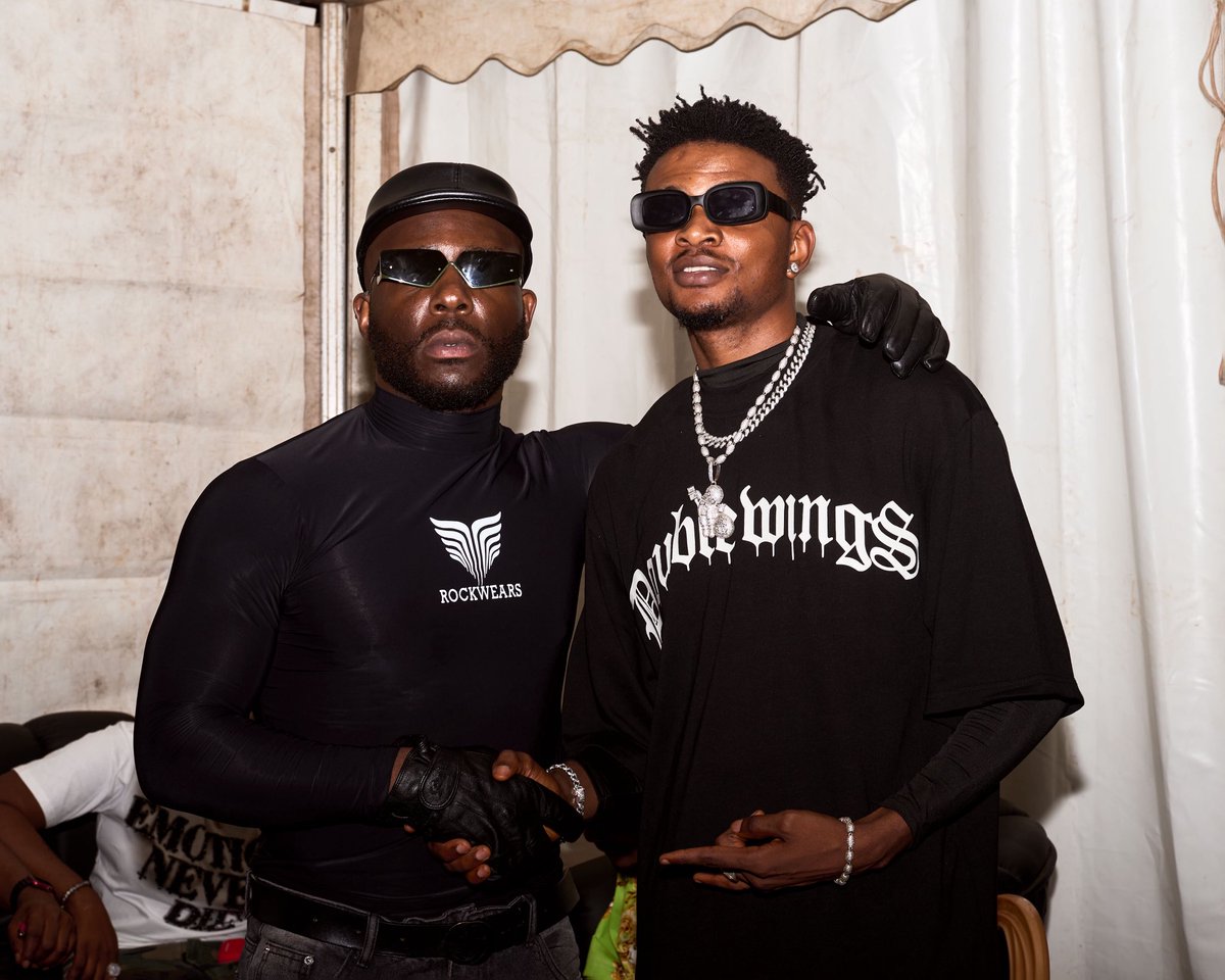 spyki__'s tweet photo. 🖤🦅 https://t.co/8Wpp2vSh6v