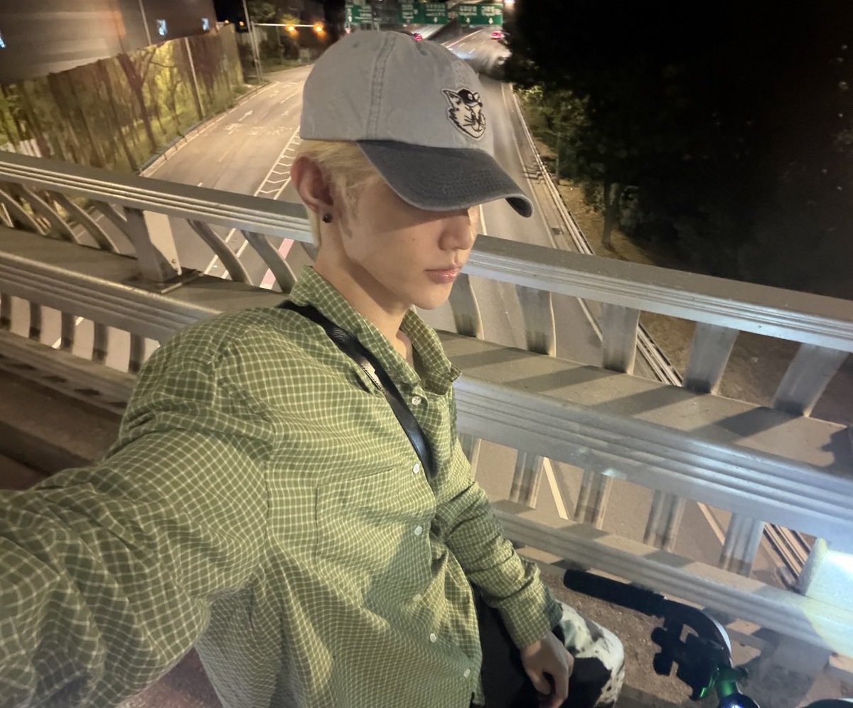bn_0100's tweet photo. 🎻요즘 날씨가 시원해져서 자전거에 빠졌어
🎻나는 천천히 타는 편
🎻바람을 느끼고 히히ㅎ

강아지 가을 가을하네 히히 https://t.co/MJVyCHbqio