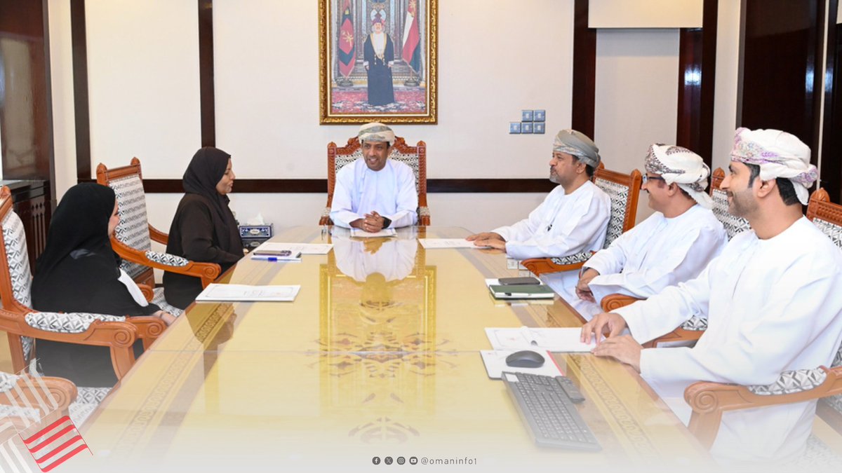 صورة من اجتماع اللجنة الرئيسةِ لمُسابقة الإجادة الإعلامية 2026م برئاسة سعادة وكيل وزارة الإعلام