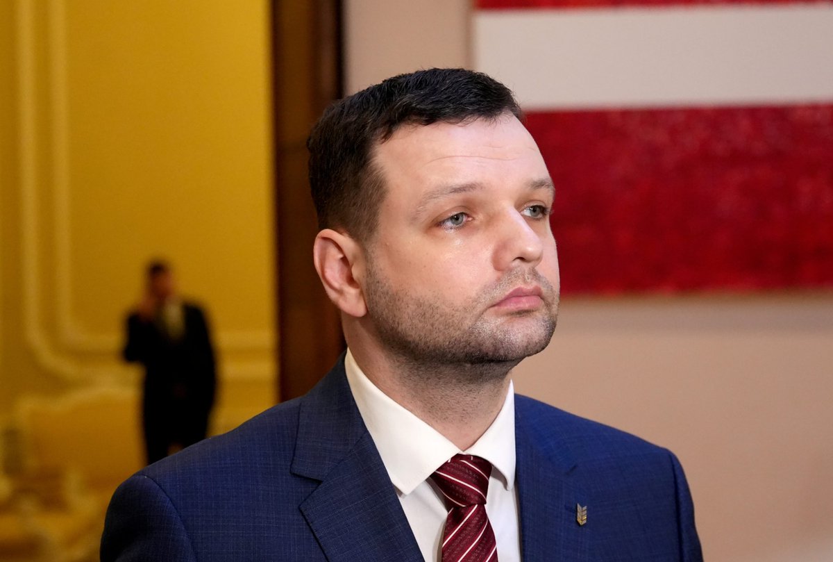 lv_votes's tweet photo. Minister of Welfare Reinis Uzulnieks has been removed from office and expelled from his party, the Union of Greens and Farmers (ZZS), after being caught driving with a blood alcohol level of 3.5 per mille.

He will remain the ZZS lead candidate in the Zemgale constituency. https://t.co/GSOwJE9JR3