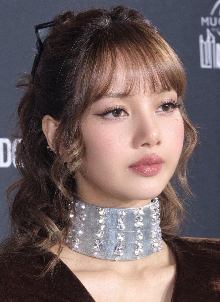 selalalisas's tweet photo. THE DOLLIEST DOLL FACE TO EVER DOLL https://t.co/S4VQ5LVIJi