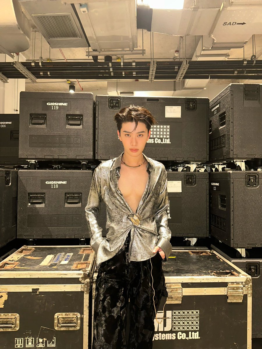 thaichayanon's tweet photo. สาดไปคับลูกแคลนสมาชิก 👊🏻
#THAIchayanon 
#EXHIBIT
#MchoiceMintAwards2026xBUS
#MchoiceMintAwards2026
#BUSbecauseofyouishine https://t.co/HNoC044qsX