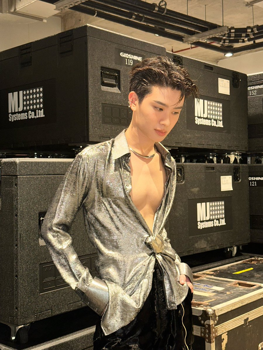 thaichayanon's tweet photo. สาดไปคับลูกแคลนสมาชิก 👊🏻
#THAIchayanon 
#EXHIBIT
#MchoiceMintAwards2026xBUS
#MchoiceMintAwards2026
#BUSbecauseofyouishine https://t.co/HNoC044qsX