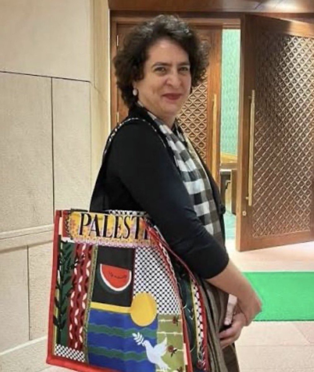 SaralPatel's tweet photo. When Priyanka Gandhi Ji carried a bag in solidarity with Palestine, BJP leaders and Bhakts had gone mad.

Now BRICS has backed Palestinian statehood. Andhbhakts will have to cry again. https://t.co/4LTpB8QfS9