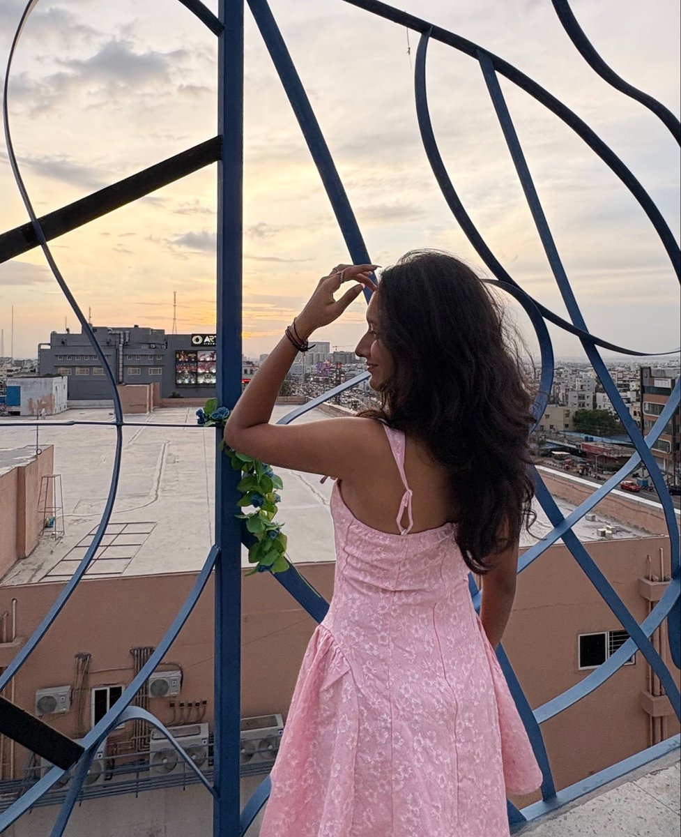 deeyaacore's tweet photo. hey, i’m deeya, new to X, thought I could introduce myself. 

— 19, INFP and ♋️
— lately diving into AI, SaaS, growth and startups.
— fond of psychology and marketing
— love aesthetics 
— into editing and photography 

I’d love to connect, if we share the same interests ;) https://t.co/cFnPdqnP95
