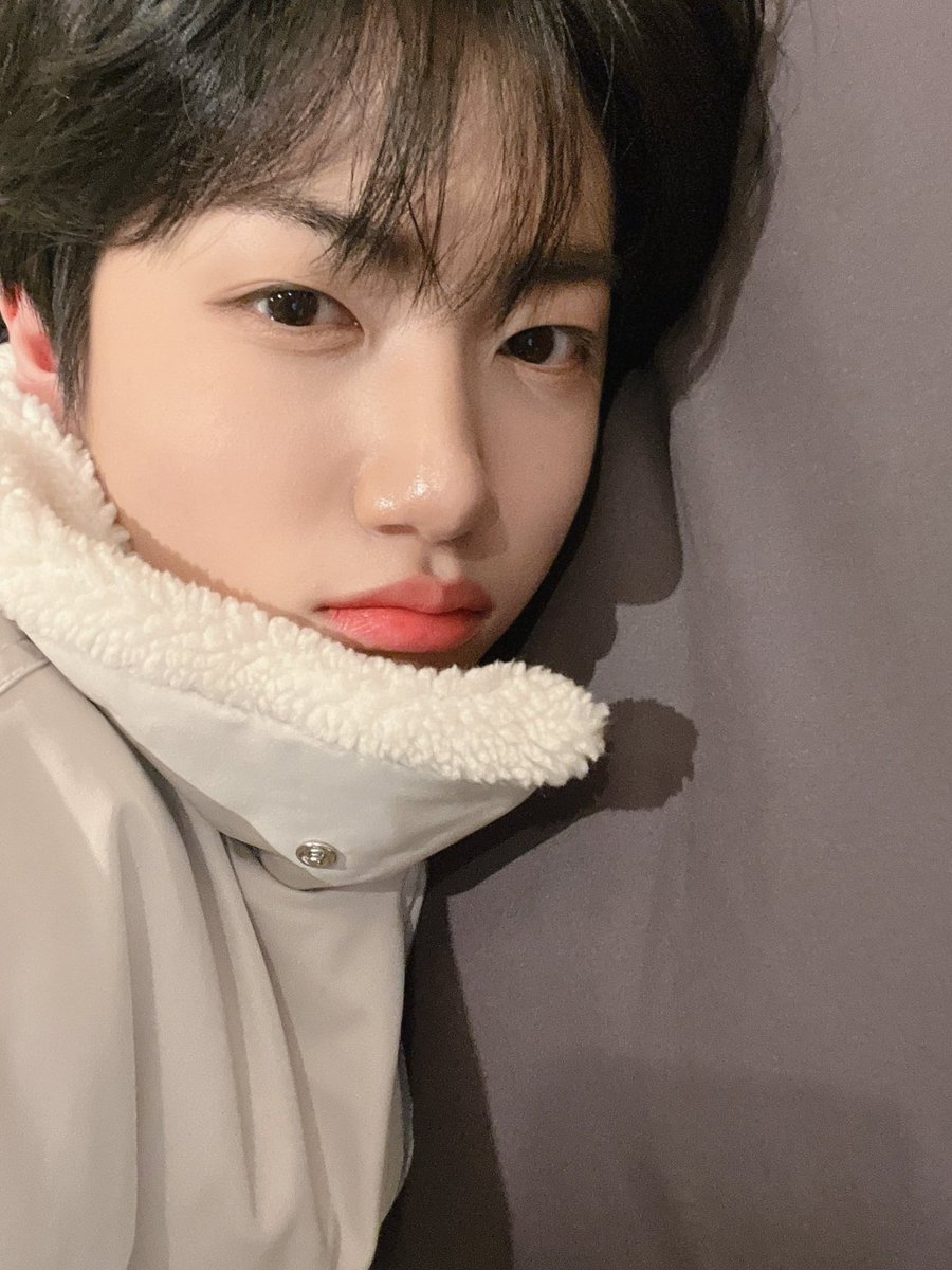 minamzoaaa's tweet photo. 아... ㅈㅏㅂㅇㅏ머ㄱ...🥰 https://t.co/b2ND8D4Gbi