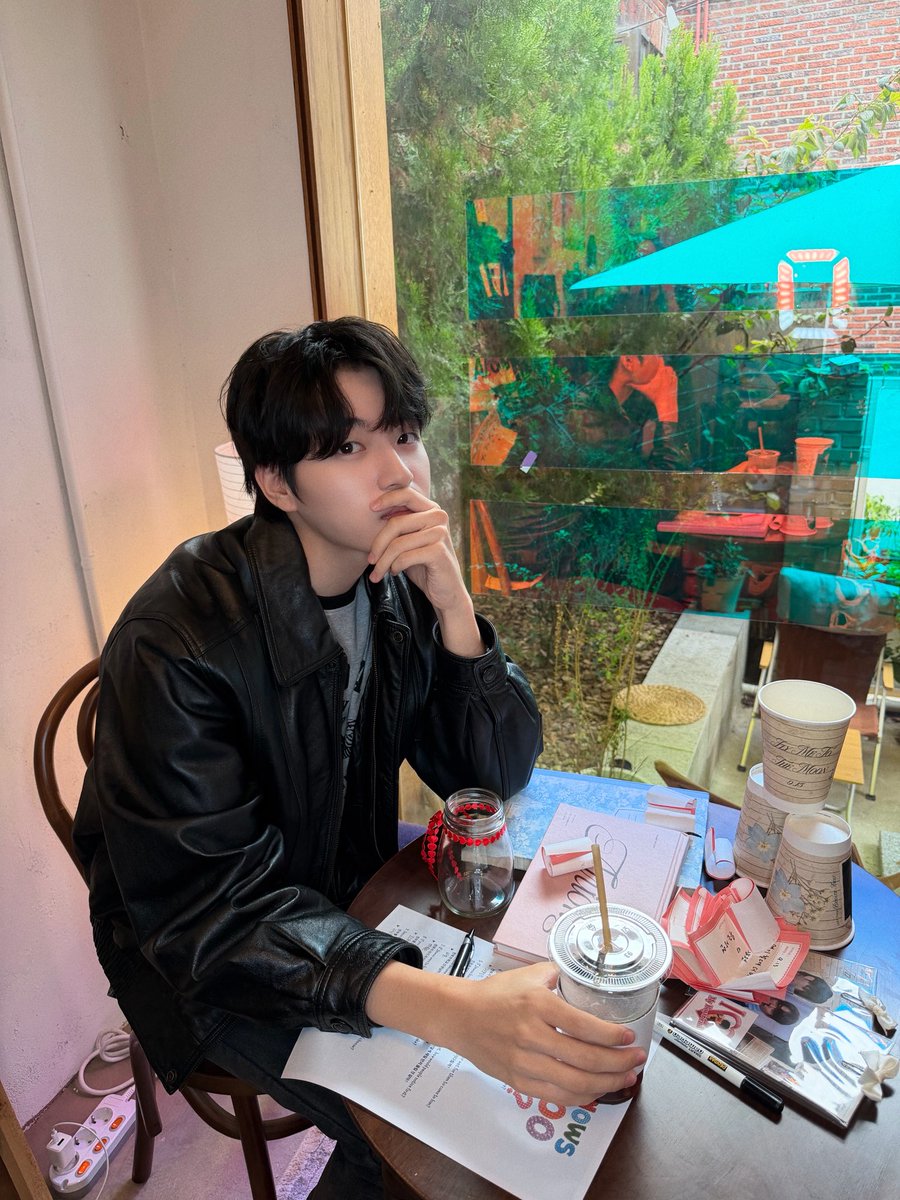 GHOST9OFFICIAL's tweet photo. [📸]

🐶🎉🥳

#LEEJINWOO #이진우 #HBD_JINWOO
#HAPPY_JINWOO_DAY
#GHOST9 #고스트나인 https://t.co/bT5OvmAgep