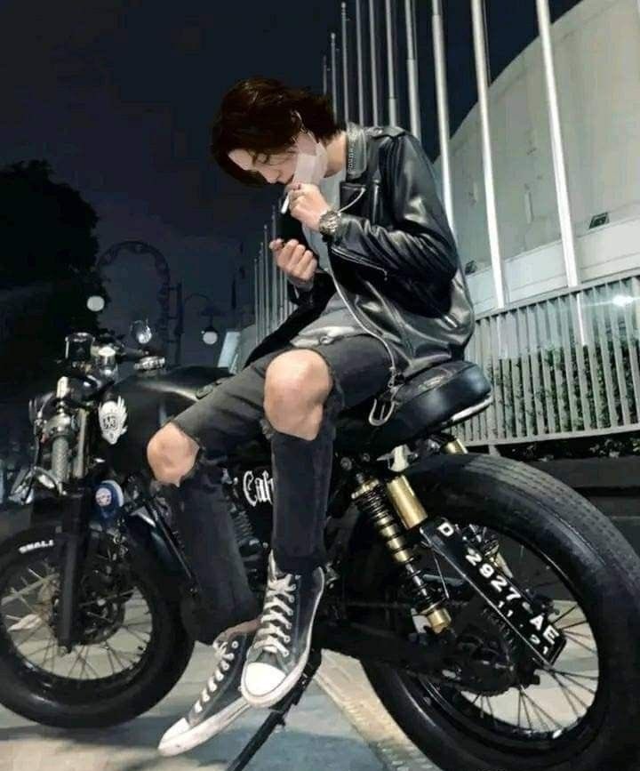 HappynessIsBTS7's tweet photo. I remember this photoshpd biker Yoongi was going around a few years ago. 

(Credit to the original owner on Pinterest) https://t.co/18axh9AGhh