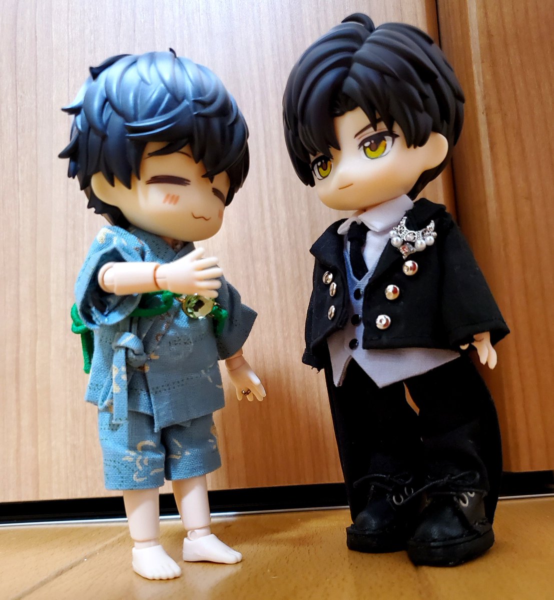 cibicororon's tweet photo. 「信幸さま」
兄「ん〜」
「信幸さま」
兄「んん〜…はっっ！」

兄「おかえり。甚八」
甚「ただ今戻りました」

ということで甚八さん(どーる)誕生しました。みなさんよろしくね。

甚八さんの洋服を考えていた時に、座木(@_puchipepe_ )さまの執事服を見てビビっときて販売直後にポチりました👆 https://t.co/12jAVvlfoe