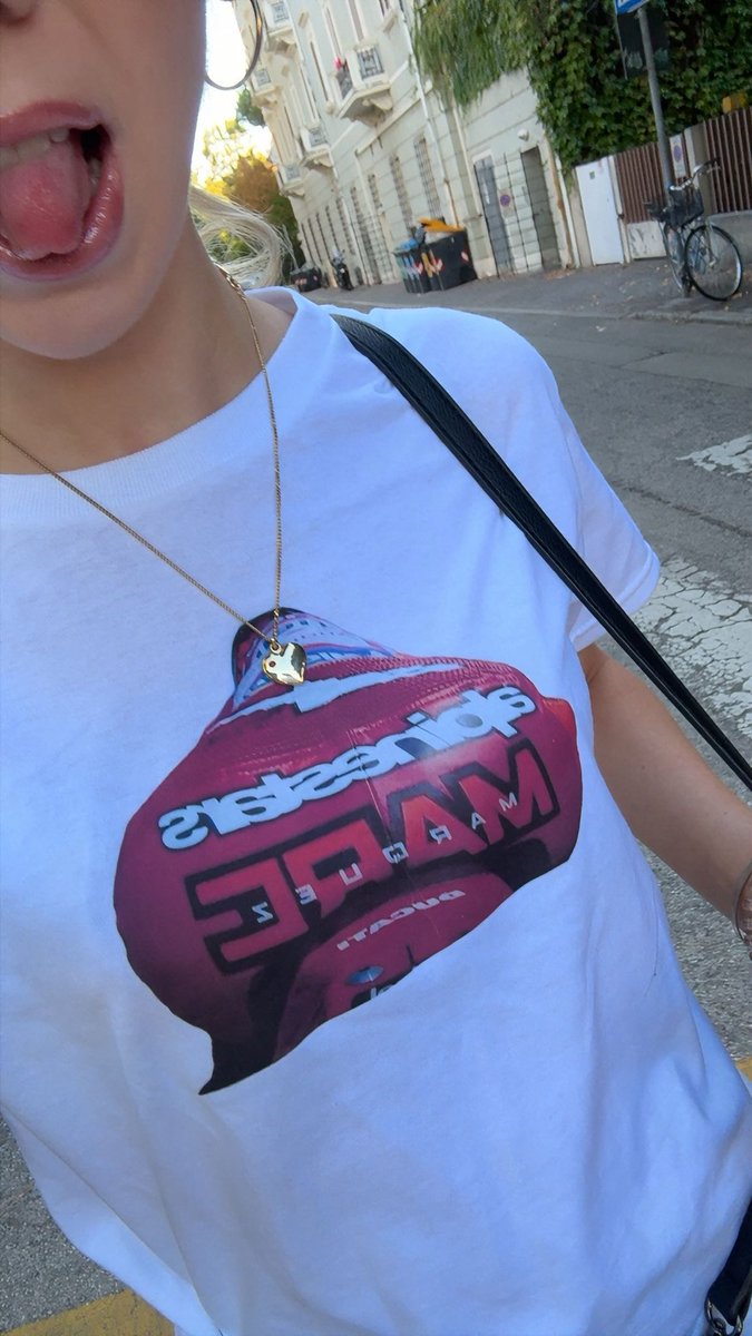 miauquez's tweet photo. today’s shirt😋 https://t.co/HAFSNUuFNZ