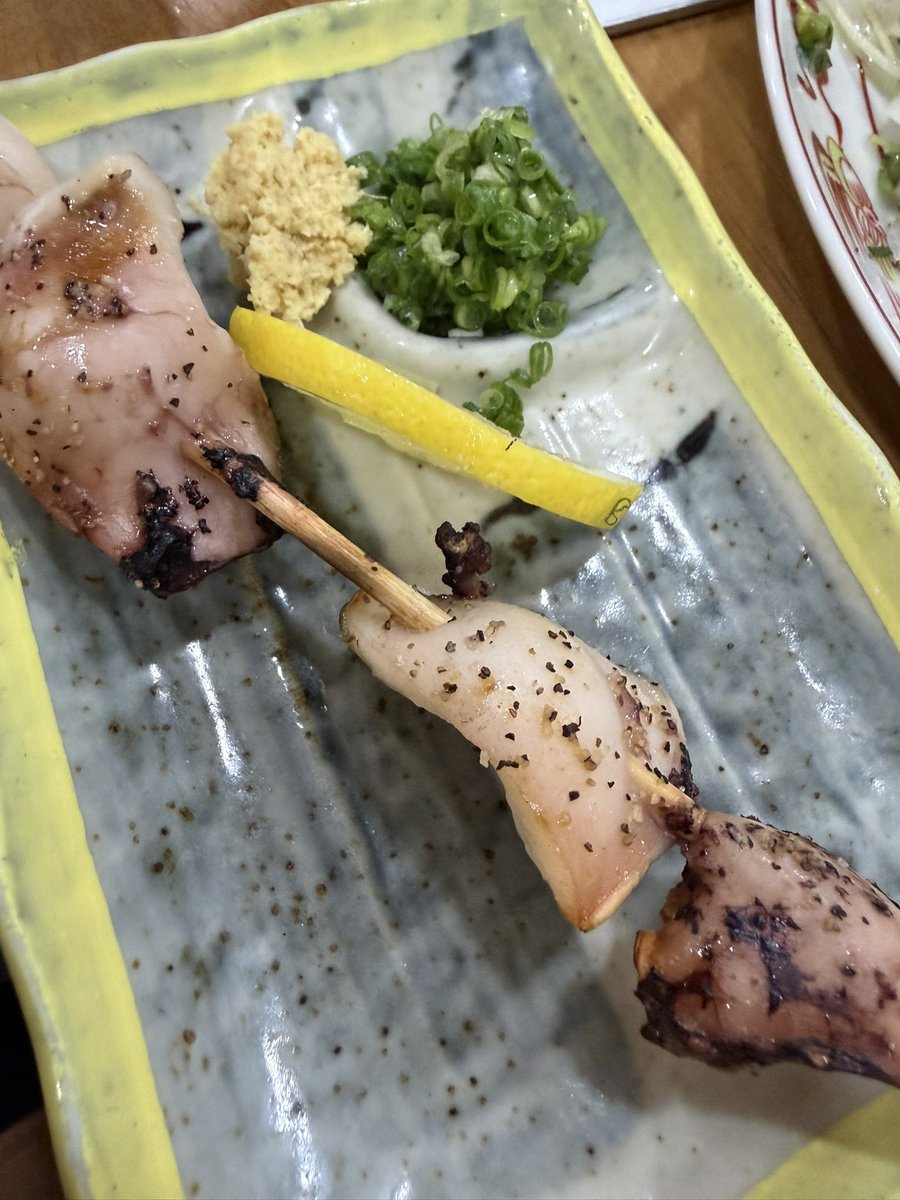 Kyo_sorairo's tweet photo. 職場の子が
もうすぐ退職する
明るくて可愛いくて
飲み仲間で笑

年齢は離れているけど
私の事
下の名前で呼び捨てだし笑
何でも話せて
ほんまに可愛くて大好きで
送別会しようって話したら
仕事の引き継ぎもあるから
12日が唯一大丈夫な日だった
四軒ハシゴして
いっぱい飲んでいっぱい話したね https://t.co/Jt1Jy0S0yP
