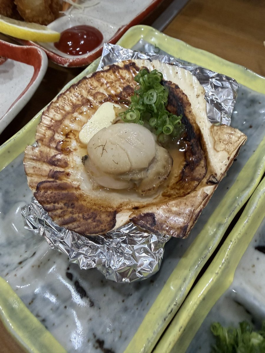 Kyo_sorairo's tweet photo. 職場の子が
もうすぐ退職する
明るくて可愛いくて
飲み仲間で笑

年齢は離れているけど
私の事
下の名前で呼び捨てだし笑
何でも話せて
ほんまに可愛くて大好きで
送別会しようって話したら
仕事の引き継ぎもあるから
12日が唯一大丈夫な日だった
四軒ハシゴして
いっぱい飲んでいっぱい話したね https://t.co/Jt1Jy0S0yP