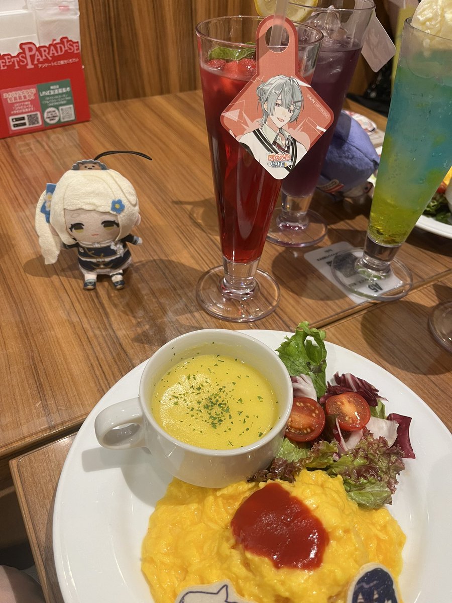 mhichiya's tweet photo. 8月！！！！
1.2枚目！！！！
いてきたよ！！！！
楽しかったね〜〜選べるって最高だよね☺️
3.4枚目！！！！！
賞味期限があちゃちゃになっちまった可愛いもの無事渡せました🫶

お付き合いいただいた方々サンキューの塊！！！！！！ https://t.co/CRj2pG6lCS