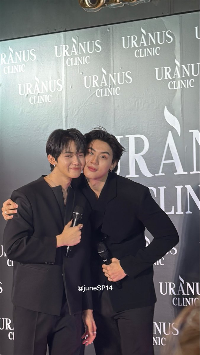 juneSP14's tweet photo. น่ารักมากมายจริงๆเลยครับ 🥰💖🤏

#UranusclinicxToptapMinlee
#TOPTAPJajukit 
#MINLEEThanakorn
#TOPTAPMINLEE https://t.co/HWeEnWRcYr
