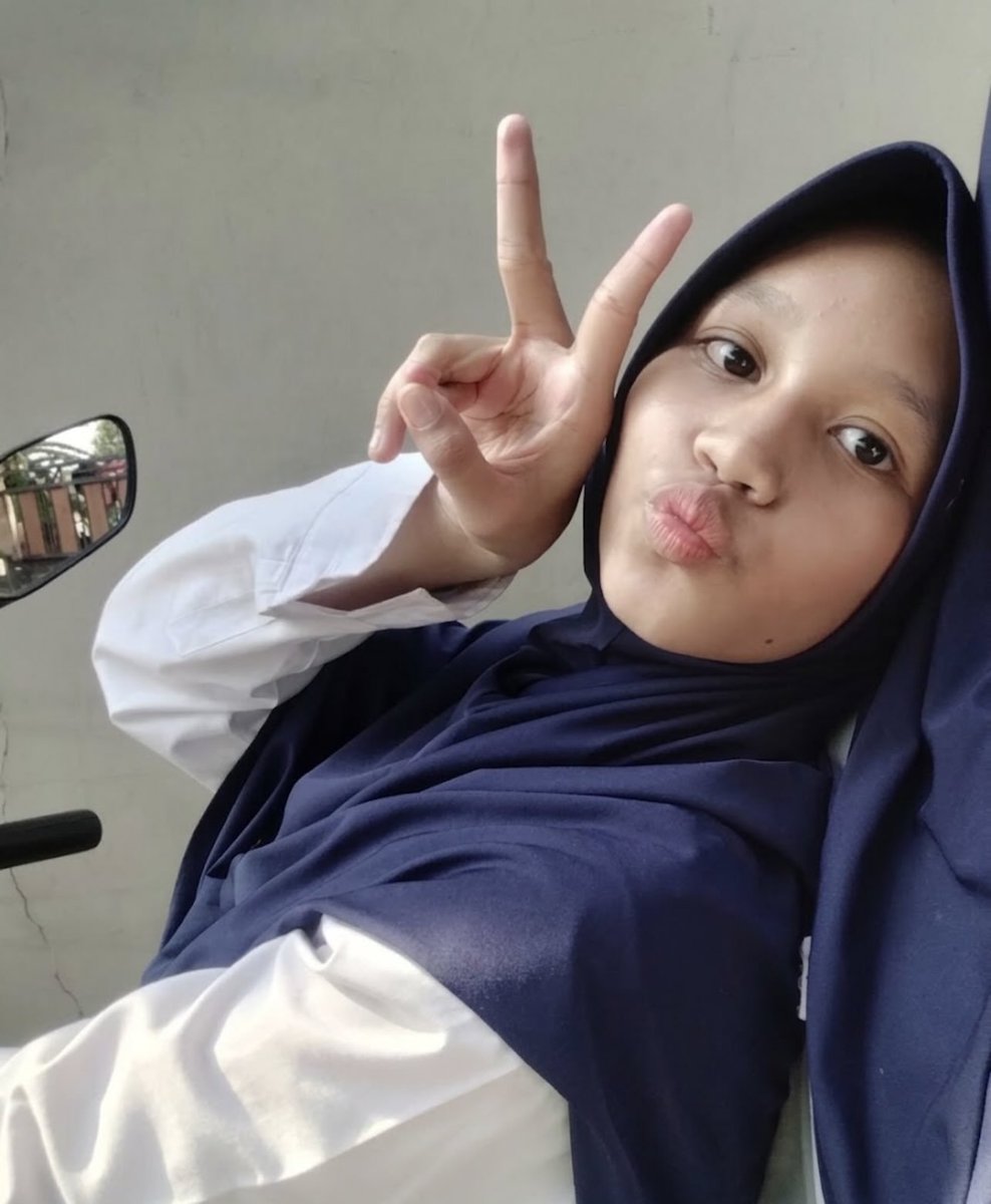zani18034's tweet photo. Haha bocah nipu kontol @Unsthsa https://t.co/Bpcwx5DzD4