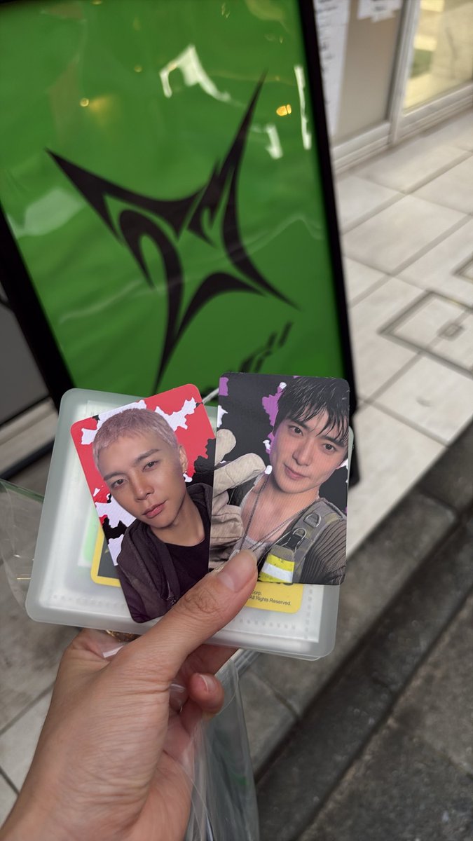 chi_nct_19's tweet photo. CT127 イリチル トレカ 交換 
NCT 127 BLINGY

譲:ジャニ・ジェヒョン

求:ユウタ

🇯🇵verの交換です。
本日表参道(渋谷)手渡し希望です
お気軽にお声掛けください🙇‍♀️ https://t.co/Gt9aXAv5qY