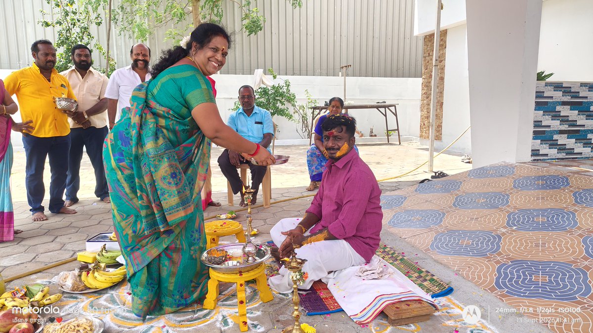 ELRraja's tweet photo. எங்களது
சித்தப்பா பன்னீர்செல்வம் அவர்களின் மகன் தம்பி .
அரவிந்த் அவர்களுக்கு திருமண நலங்கு நிகழ்ச்சியில் கலந்து கொண்ட போது குடும்பத்துடன்
#நலங்கு
@arivalayam https://t.co/EIHoNSRiyA