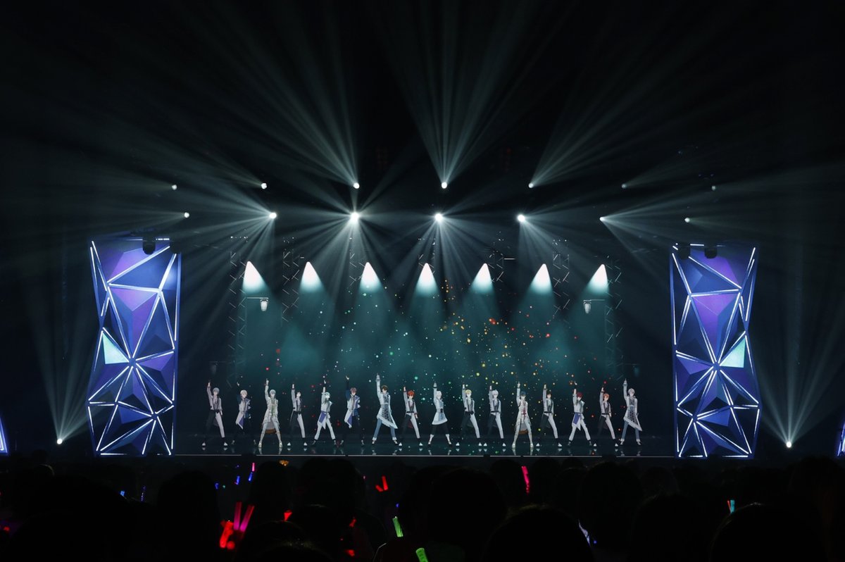 iD7_VISIBLIVE's tweet photo. ＼プレイリスト公開中！／

アイドリッシュセブン VISIBLIVE TOUR "4WARD JOURNEY"
【幕張公演】8月21日 ＜19時公演＞
8月23日 ＜13時公演＞のセットリストを
各種サービスのプレイリストにて公開中！

ぜひ何度でもお楽しみください♪
https://t.co/xC7Y1W6AUF
https://t.co/CgYvg2HQFn

#アイナナ_4J https://t.co/MAyiyWFAKa