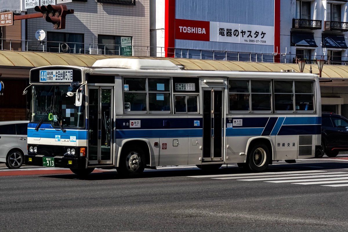 Kbr83913's tweet photo. #913の日
宮崎交通　P-RR172CA
初めて宮崎に行った時、こんなにもかっこいい車がいるのだと感じました。落ちる前にもう一度撮れれば良いのですが… https://t.co/yrjQvqJSpQ